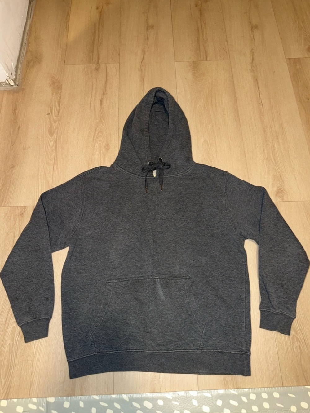 Men’s Gray Pullover Hoodie